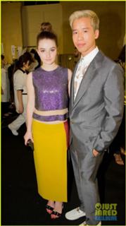 Kaitlyn Dever feet photo thumbnail