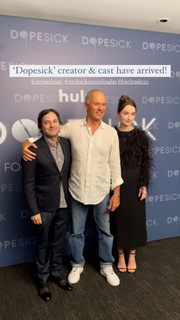 Kaitlyn Dever feet photo thumbnail