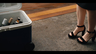 Kaitlyn Dever feet photo thumbnail