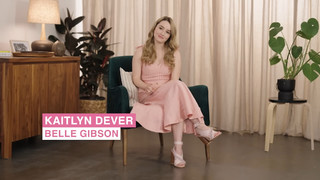 Kaitlyn Dever feet photo thumbnail