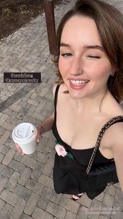Kaitlyn Dever feet photo thumbnail