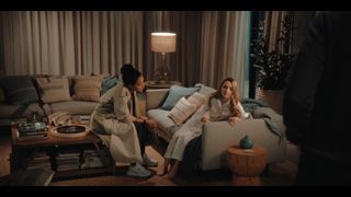 Kaitlyn Dever feet photo 10