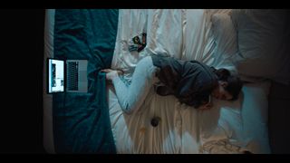 Kaitlyn Dever feet photo 2