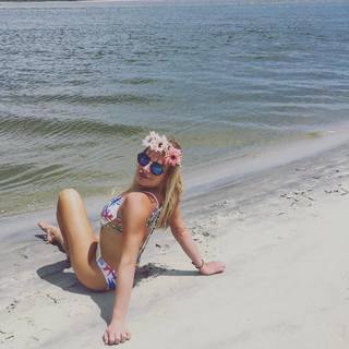 Kaitlyn Vincie feet photo 19