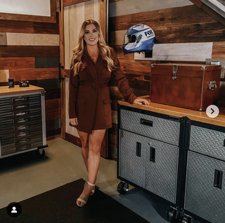 Kaitlyn Vincie feet photo 3