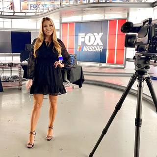 Kaitlyn Vincie feet photo 12
