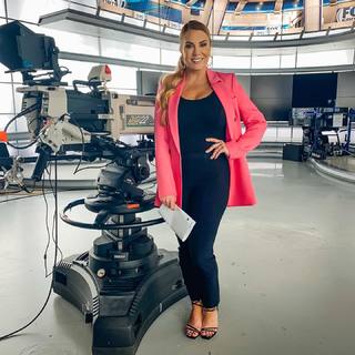 Kaitlyn Vincie feet photo 4