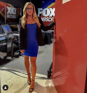Kaitlyn Vincie feet photo 8