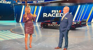 Kaitlyn Vincie feet photo 2
