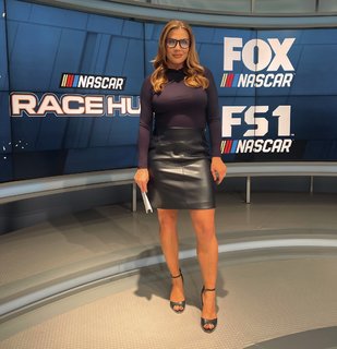 Kaitlyn Vincie feet photo 14