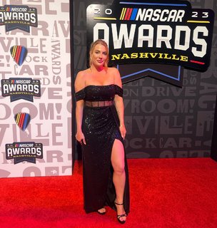 Kaitlyn Vincie feet photo 8