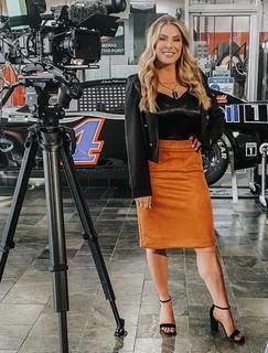 Kaitlyn Vincie feet photo 17
