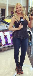 Kaitlyn Vincie feet photo 4
