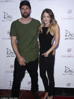 Kaitlynn Carter feet photo 1