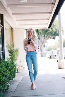Kaitlynn Carter feet photo 15