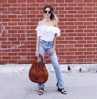 Kaitlynn Carter feet photo 1