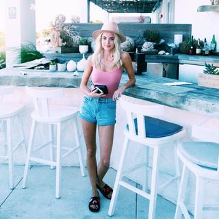 Kaitlynn Carter feet photo 18