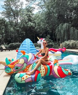 Kaitlynn Carter feet photo 13