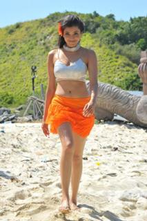 Kajal Aggarwal feet photo thumbnail