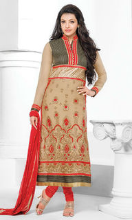 Kajal Aggarwal feet photo thumbnail