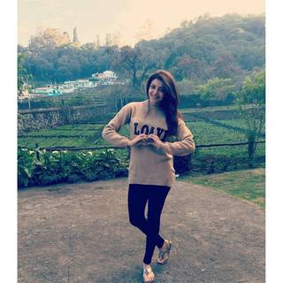 Kajal Aggarwal feet photo thumbnail