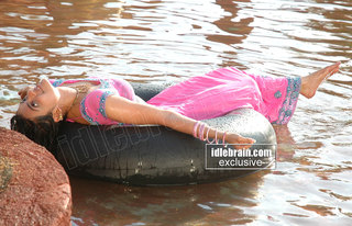 Kajal Aggarwal feet photo thumbnail