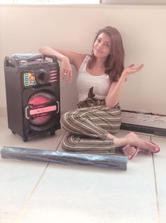 Kajal Aggarwal feet photo thumbnail
