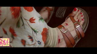 Kajal Aggarwal feet photo thumbnail
