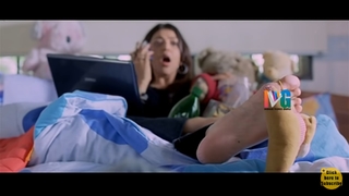 Kajal Aggarwal feet photo thumbnail