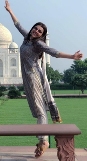 Kajal Aggarwal feet photo thumbnail
