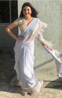 Kajal Aggarwal feet photo thumbnail