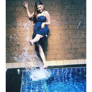 Kajal Aggarwal feet photo thumbnail