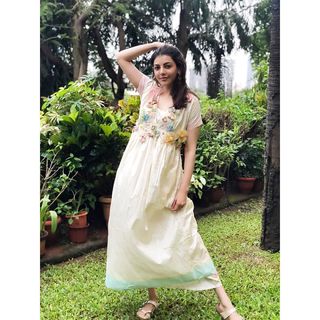 Kajal Aggarwal feet photo thumbnail