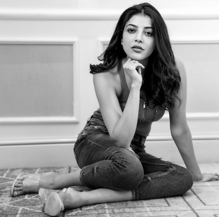 Kajal Aggarwal feet photo thumbnail