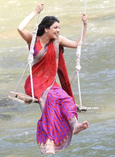 Kajal Aggarwal feet photo thumbnail