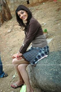 Kajal Aggarwal feet photo thumbnail