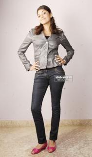 Kajal Aggarwal feet photo thumbnail