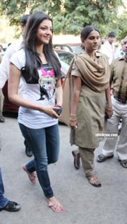 Kajal Aggarwal feet photo thumbnail