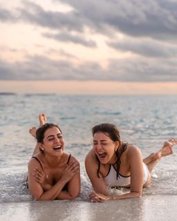 Kajal Aggarwal feet photo thumbnail