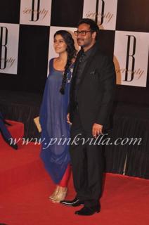 Kajol feet photo thumbnail