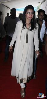 Kajol feet photo thumbnail