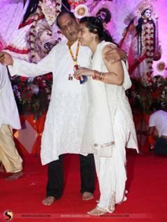 Kajol feet photo thumbnail