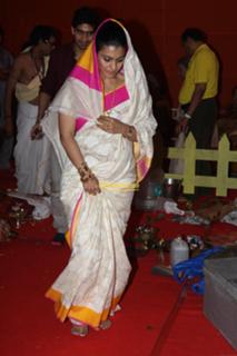Kajol feet photo thumbnail
