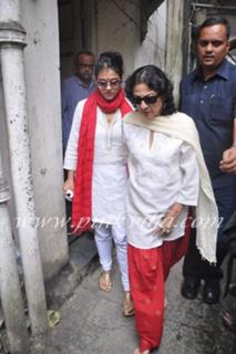 Kajol feet photo thumbnail