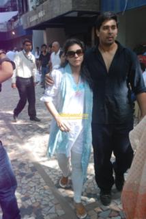 Kajol feet photo thumbnail