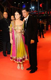 Kajol feet photo thumbnail