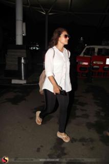 Kajol feet photo thumbnail