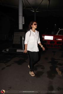 Kajol feet photo thumbnail