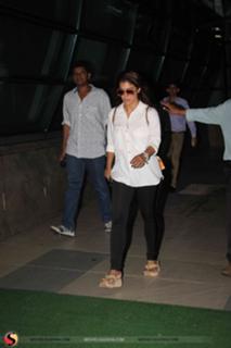 Kajol feet photo thumbnail