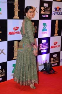 Kajol feet photo thumbnail